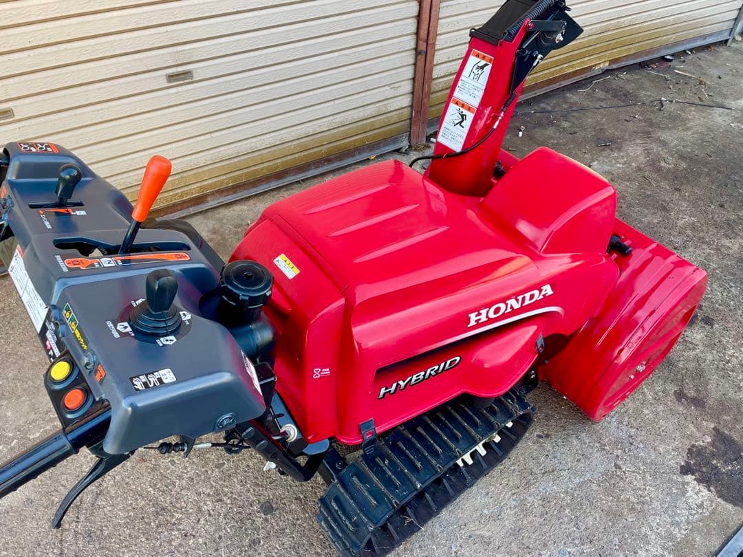 『sat』使用わずか超美品！ホンダハイブリッド除雪機 HSS1180i