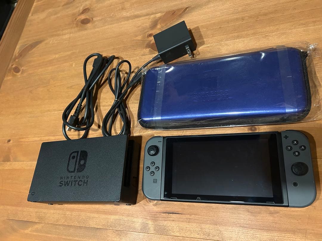 Nintendo Switch 本体　ガラスフィルム・ケース付