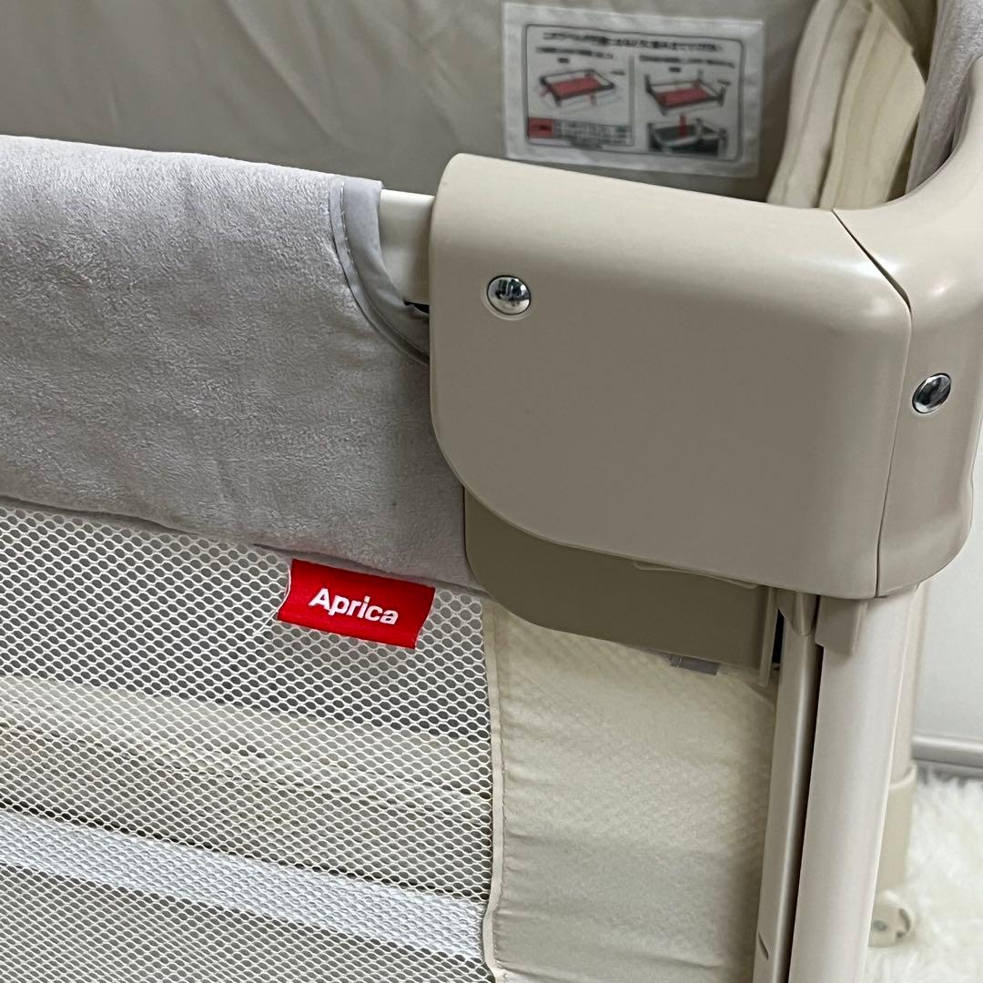 美品　ココネルエアープラス　ホワイトベージュ　9X196CXXJ アップリカ