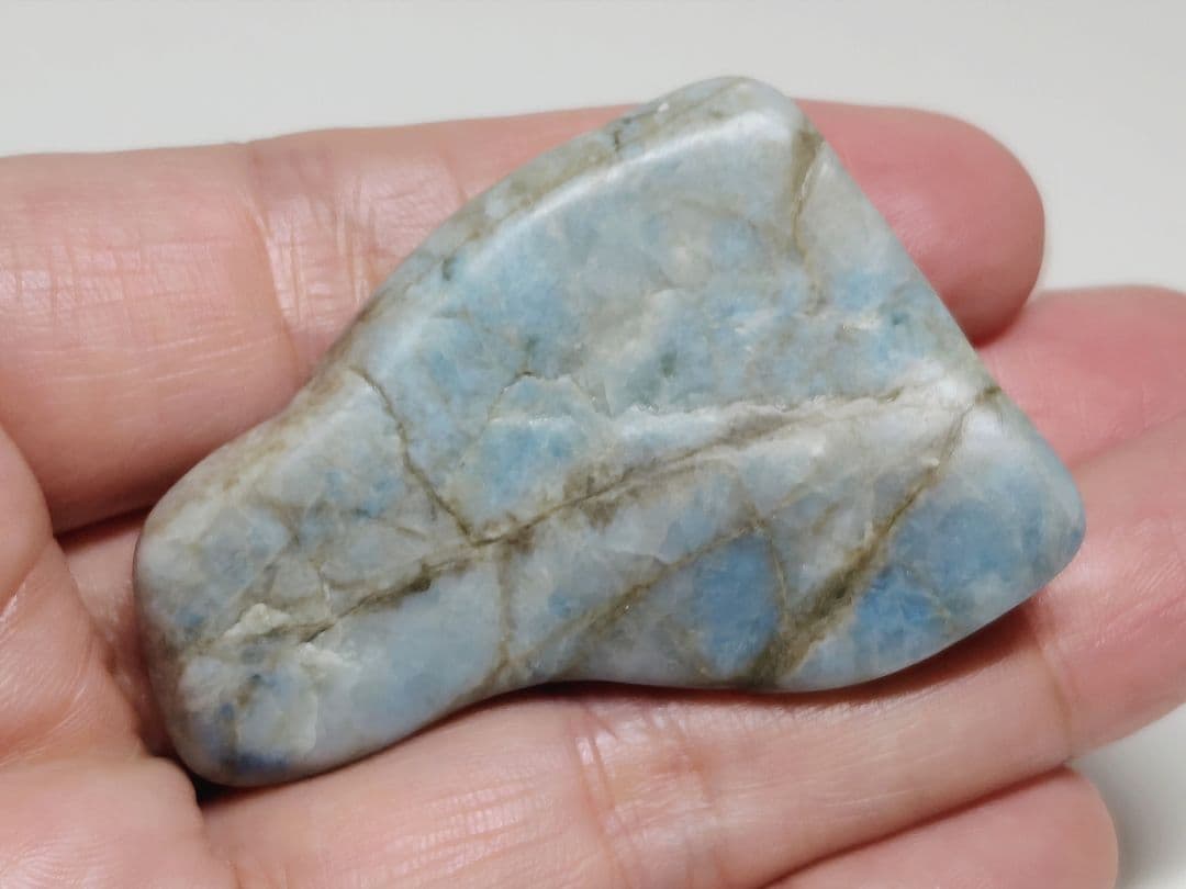 コン沢 41g 翡翠 ヒスイ 原石 鑑賞石 自然石 誕生石 鉱物 鉱石 水石