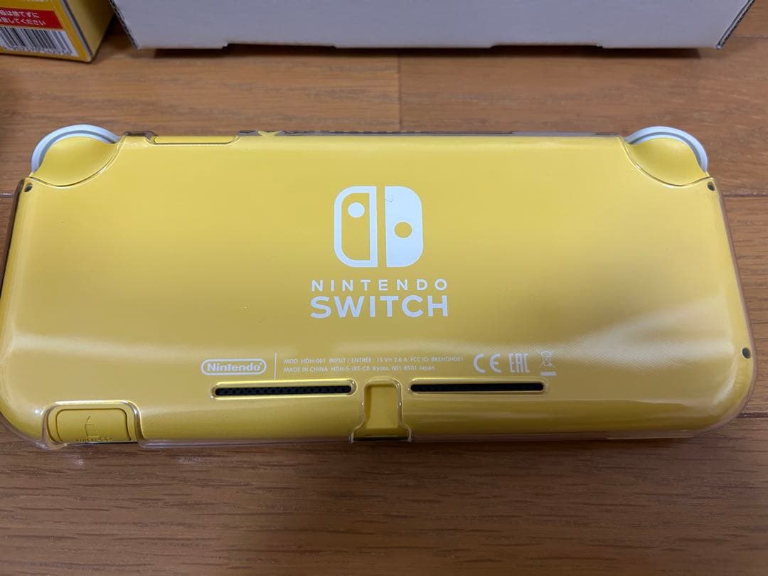 ★ほぼ未使用状態★Nintendo Switch Liteイエロー 付属品多数