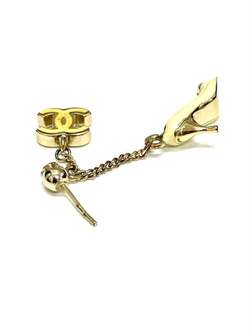 専用　　正規品CHANELピアスセット片方