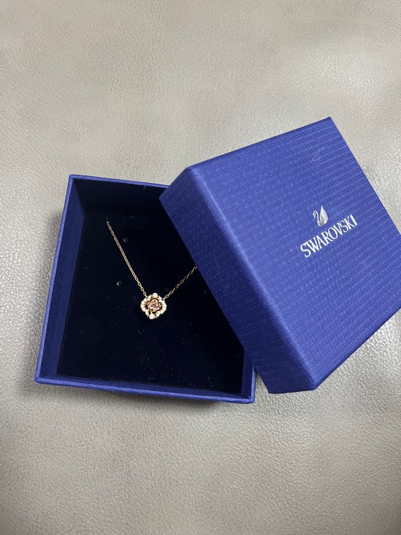 【スワロフスキー】Una ネックレス, クローバー, ピンク