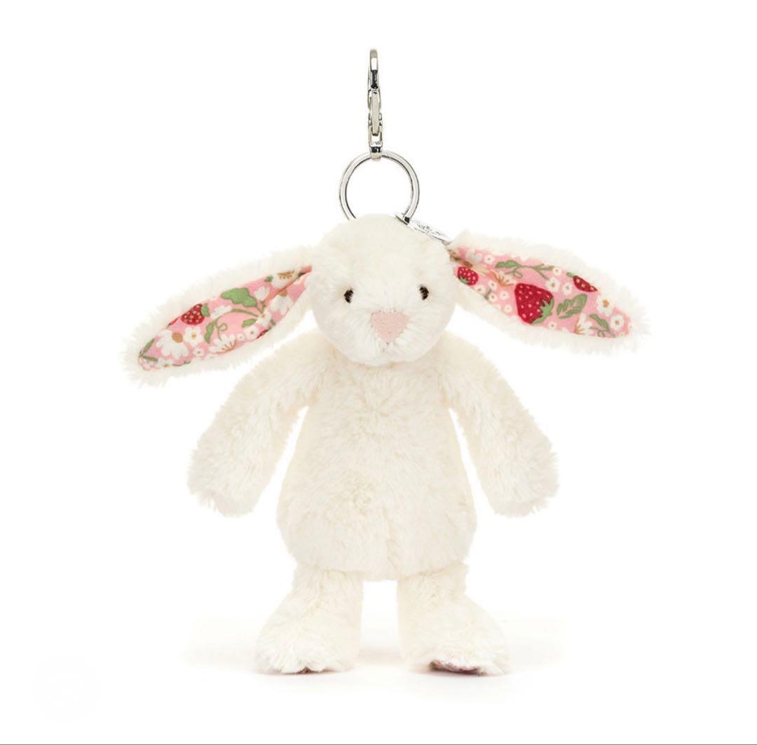  Blossom Cream Bunny Bag Charm 苺