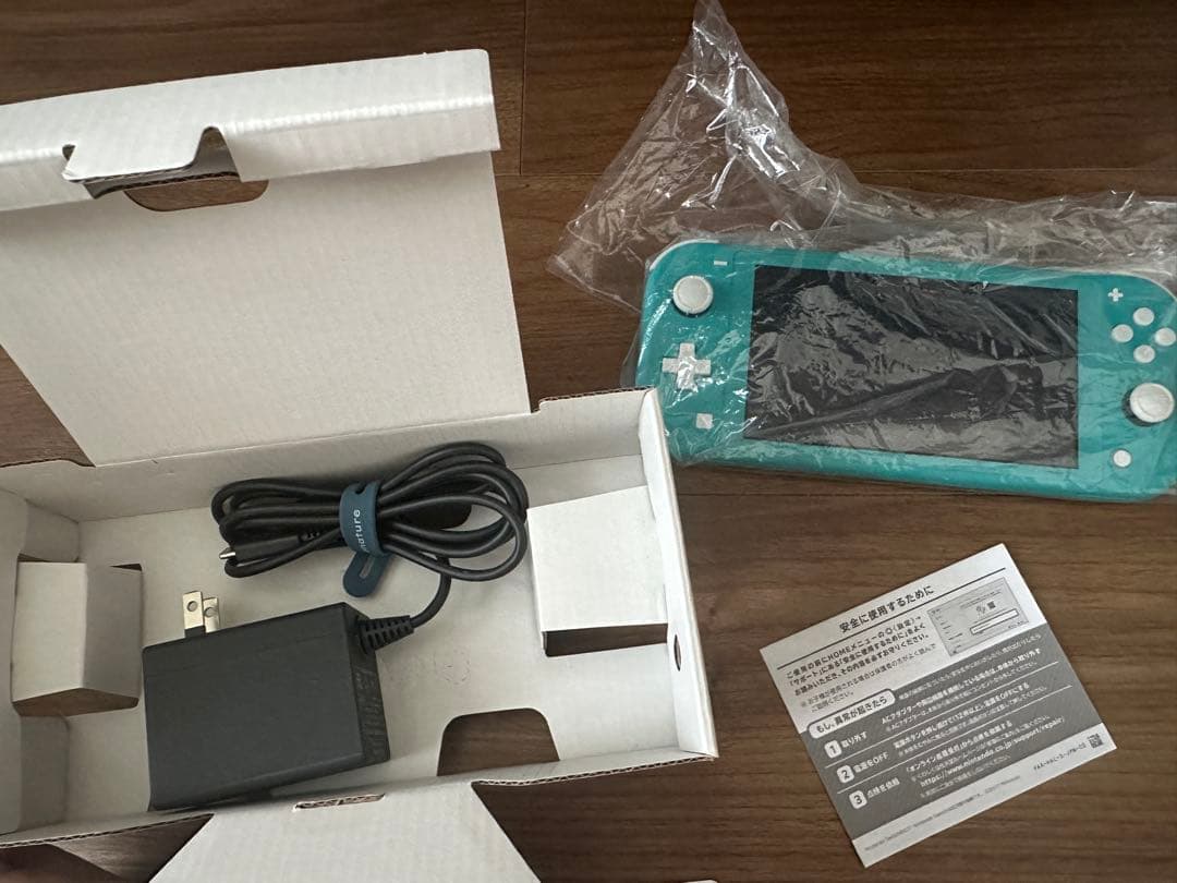 Nintendo Switch Lite ターコイズ　本体