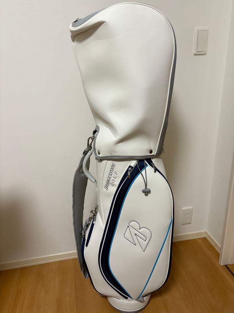 ブリヂストン ゴルフバッグ ホワイト・ネイビー