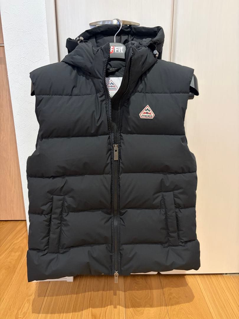 値下げ❗️（本日2/2、11時まで価格）PYRENEX ダウンベスト Lブラック