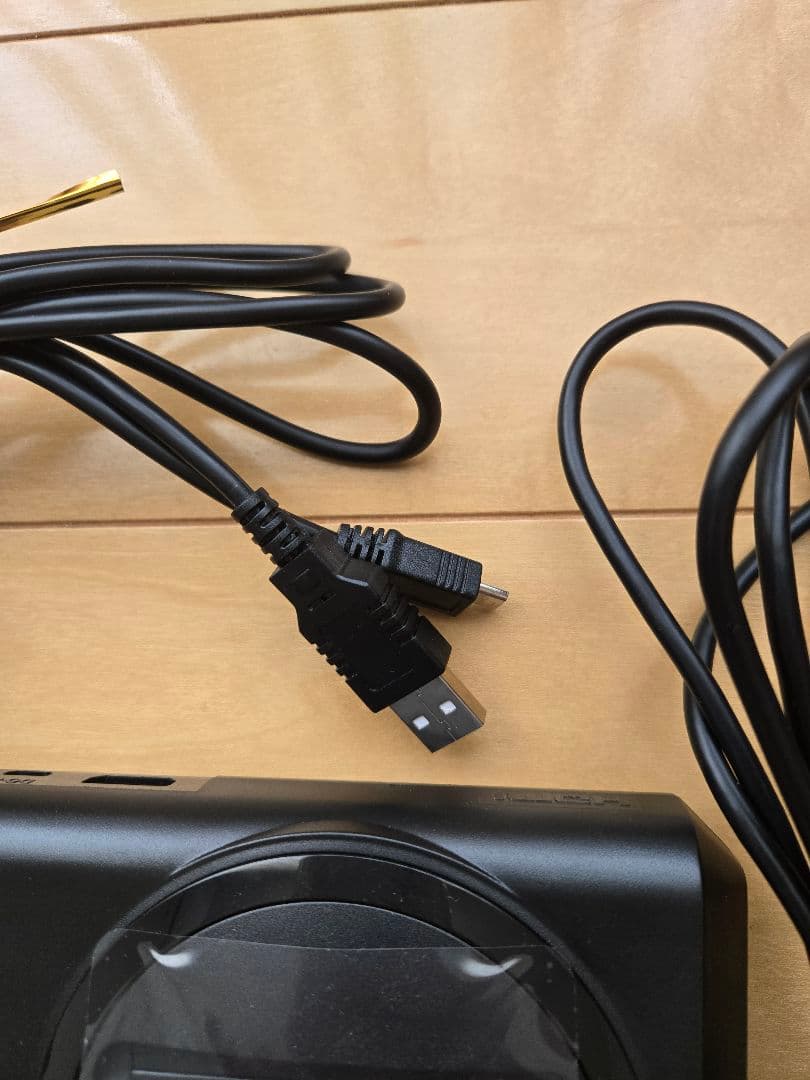 SEGA メガドライブ ミニ 　本体　コントローラー2個