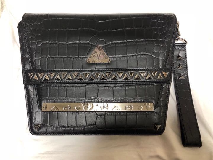 ジェジュン モルダー バックMoldir クロコダイル ストラップ　クラッバッグ