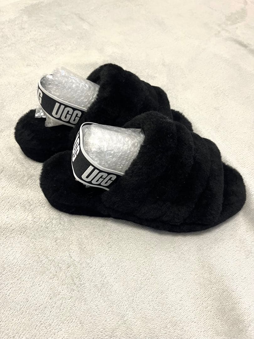 美品 UGG 23cm フラッフ イヤー スライド