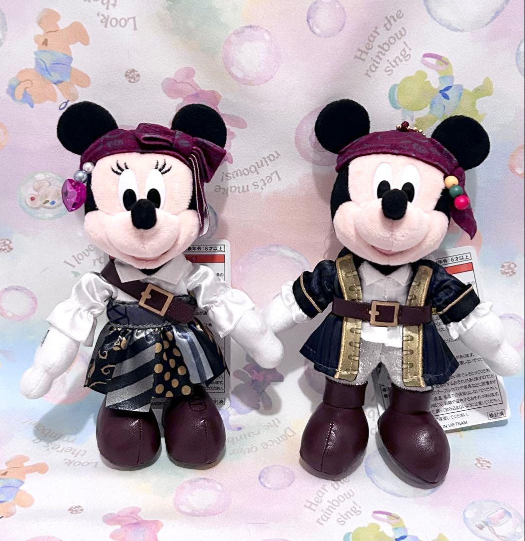 厳選☆ Disneyパイレーツオブカリビアン　ミッキー　ミニー　ぬいぐるみバッジ