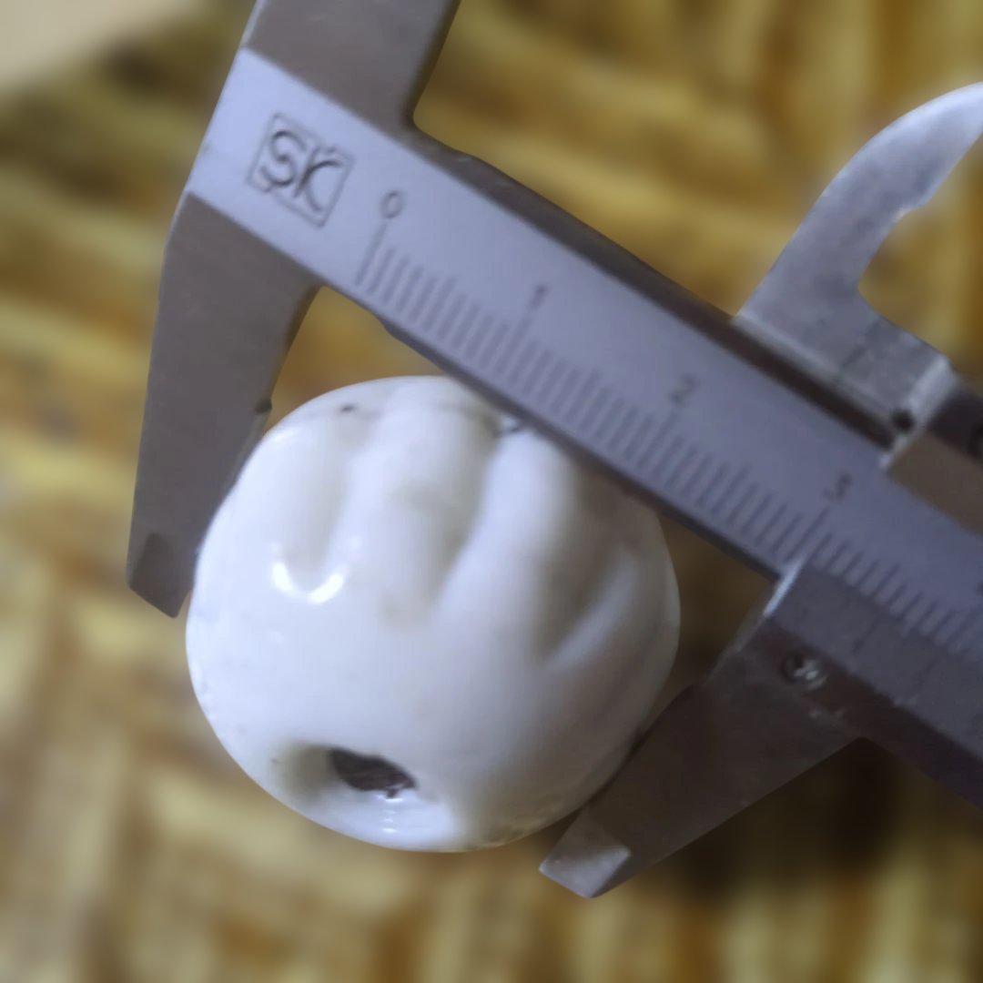 アイヌ　首飾り　みかん玉