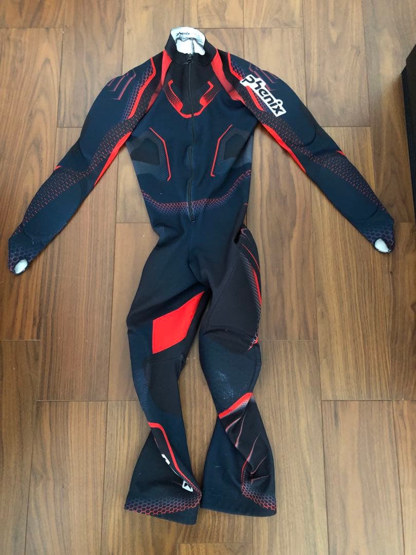 フェニックスPhenix スキーワンピース￼黒/赤