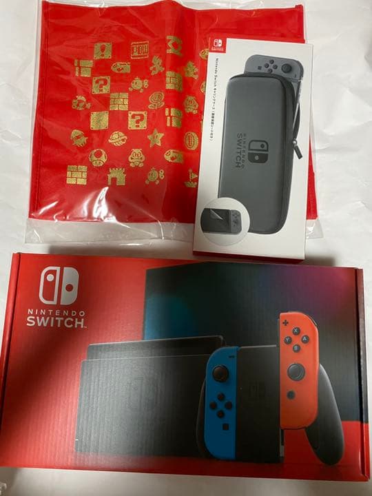 Nintendo Switch 新モデル　ネオンブルー、ネオンレッド　セット