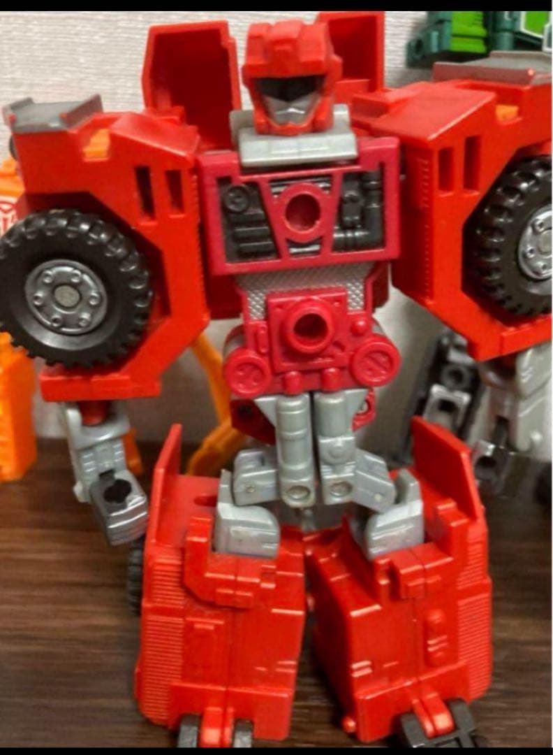 トランスフォーマー　ビルドキング　カーロボット