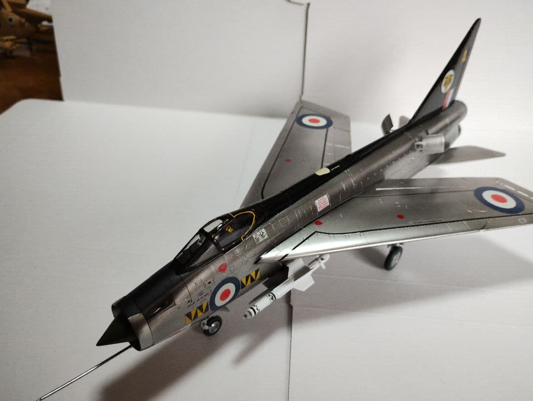 プラモデル完成機　1/48　E.E.ライトニングF1