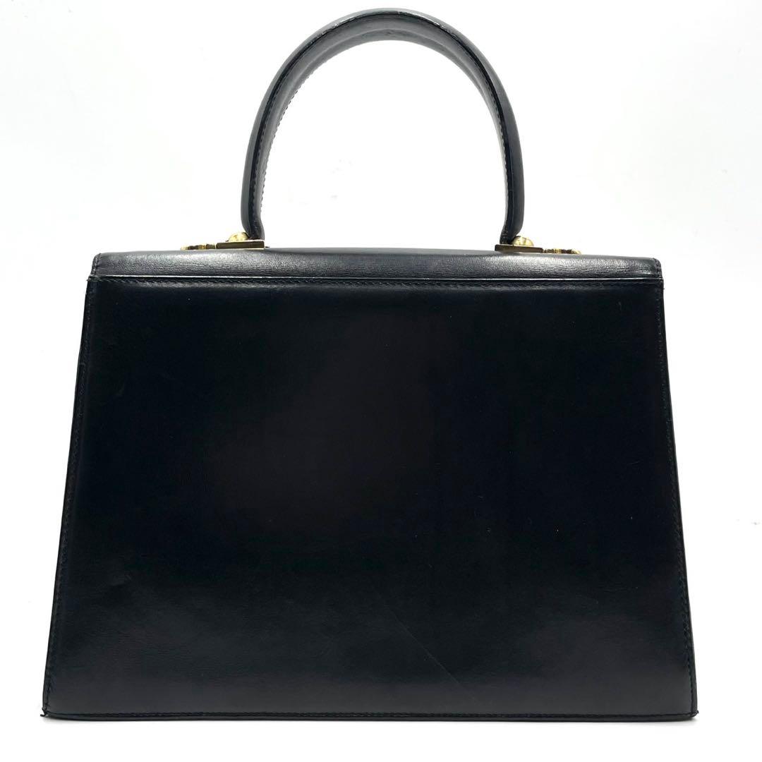 極美品● フェラガモ ハンドバッグ ガンチーニ 金具 ブラック レザー