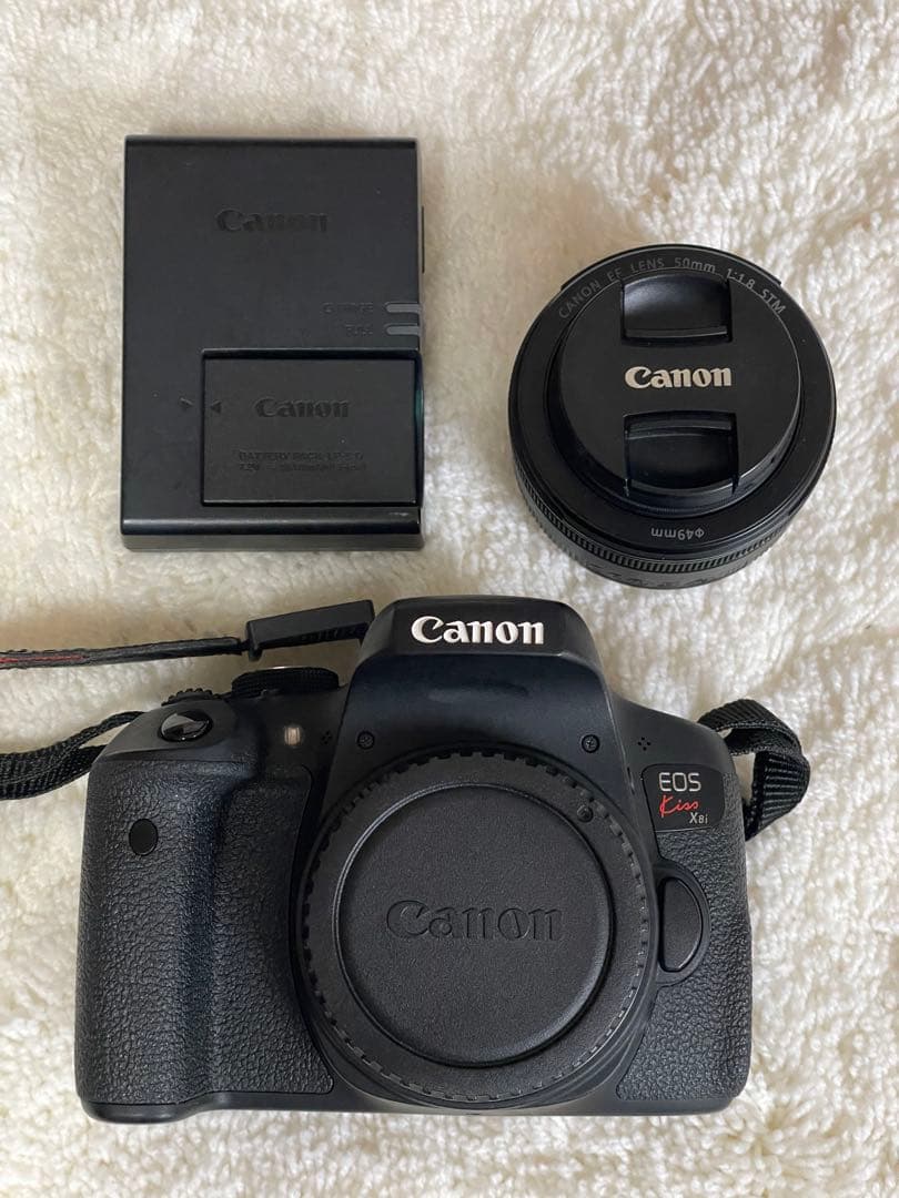 Canon EOS Kiss X8i ボディ 単焦点レンズ　動作確認済み