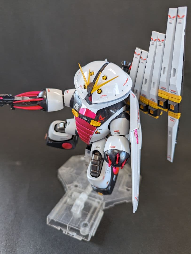 ＨＧ νアッガイ （νガンダム＋アッガイ改修作品）