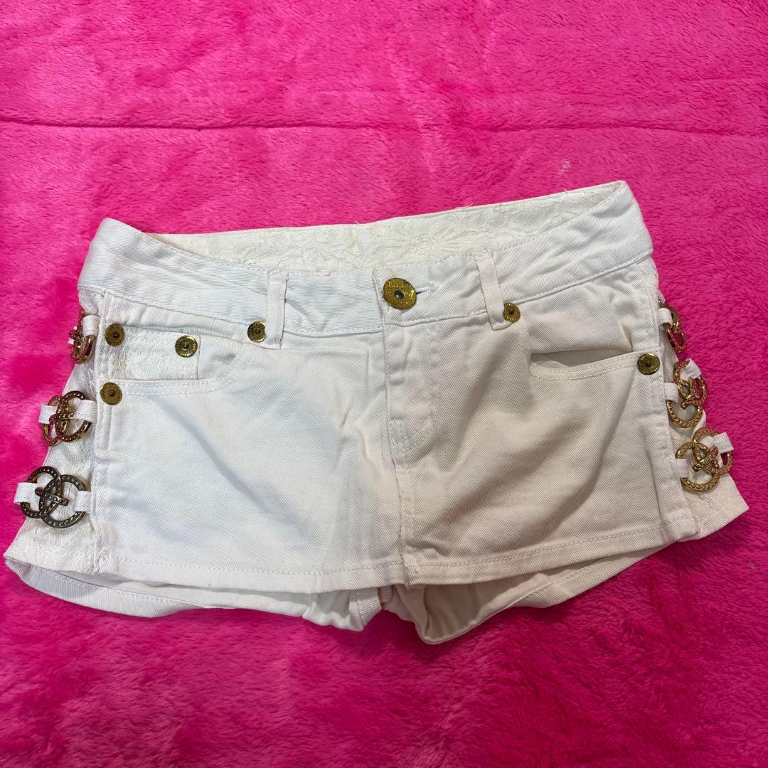 Y2K 平成ギャル系ホワイトデニムショートパンツサイドリング付き