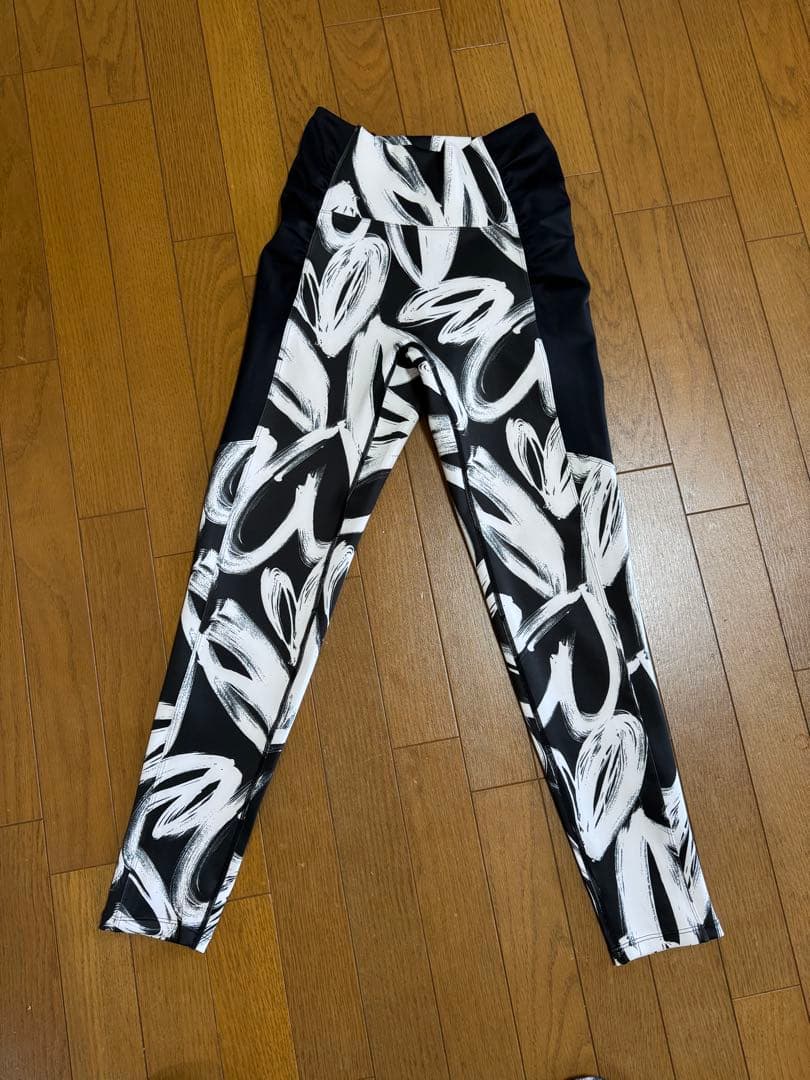 【4割引！】冬の新作　LAVA ヨガウェア　ハート