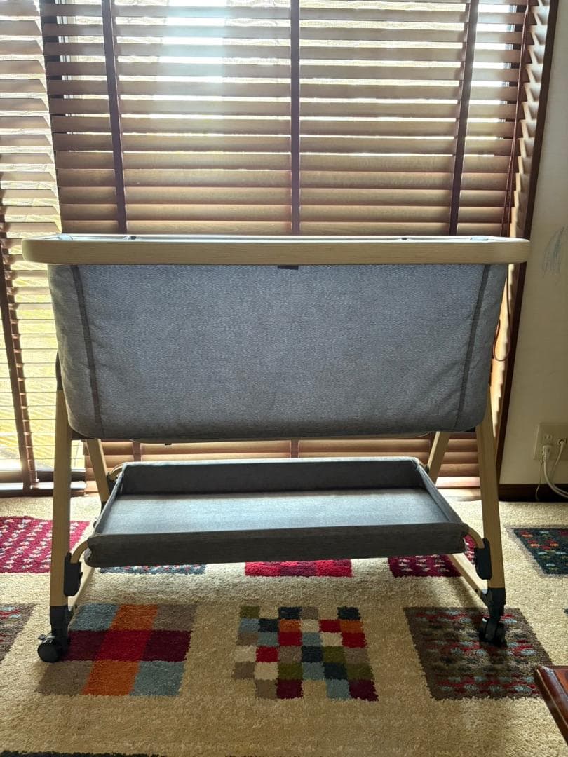 HZDMJ ベビーベッド　収納かご蚊帳マット付　キャスターらくらく移動　揺りかご