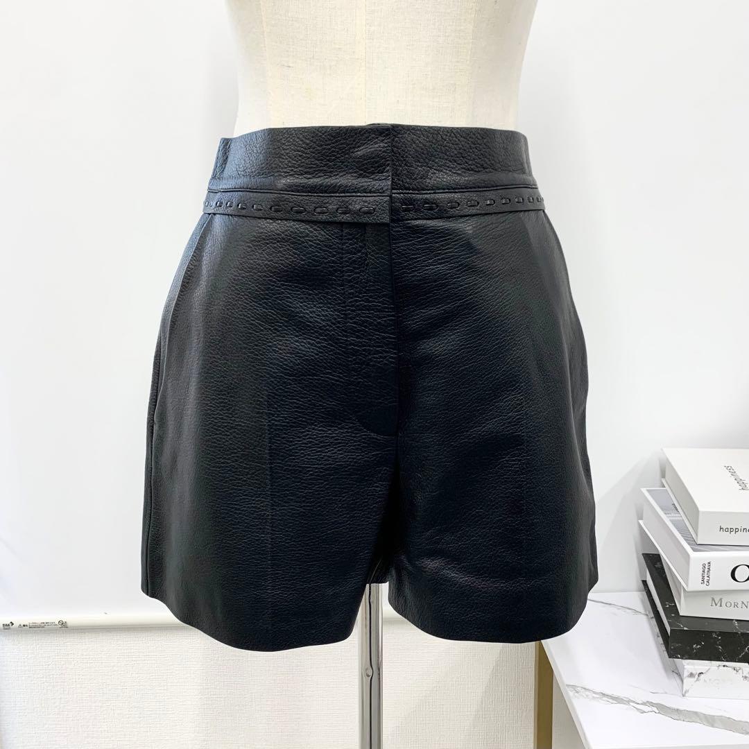 フェンディ レザーパンツ ショートパンツ ボトムス ブラック
