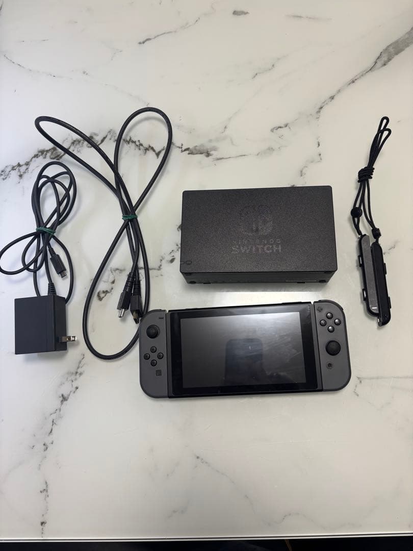 Nintendo Switch 本体 +