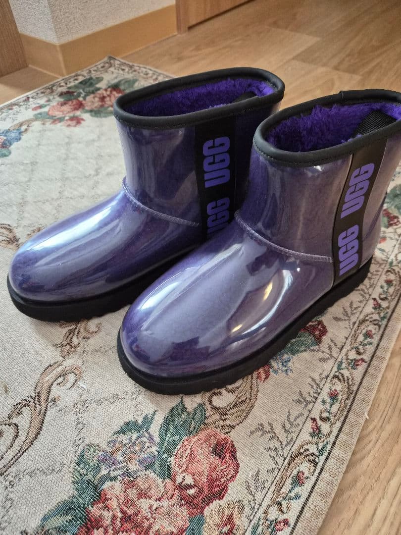 UGG パープル ショートブーツ 防水