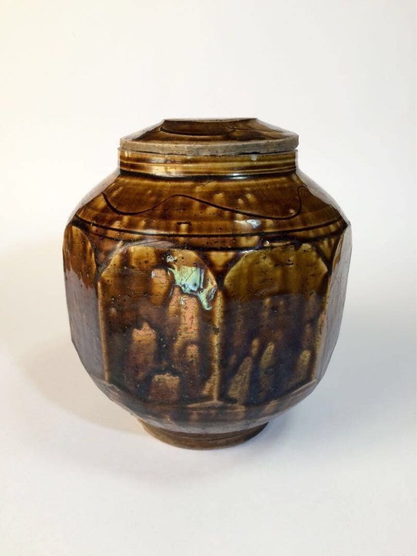 李朝飴釉面取壺　大壺　(李朝後期)