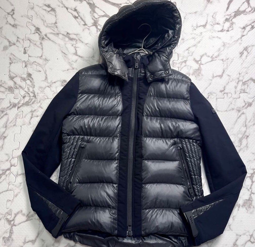 M相当/美品✨タトラス ダウンジャケット ハイブリット 切り替え 黒×濃灰色