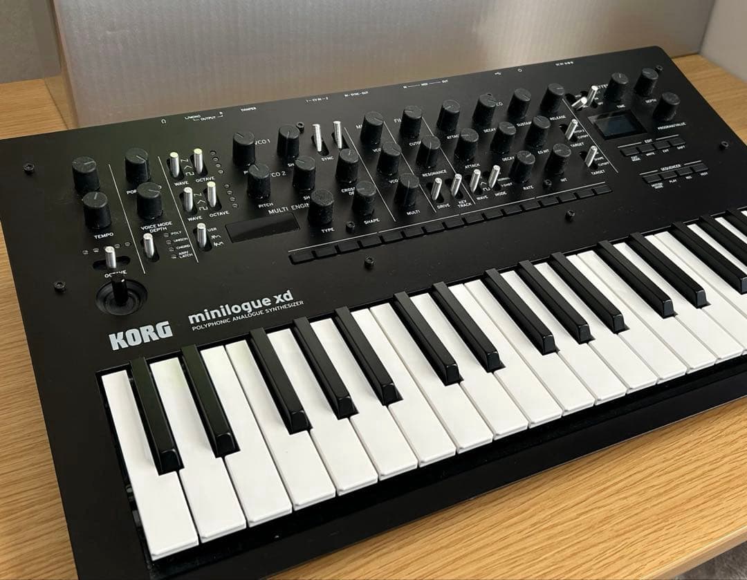 【専用ケース付き】　KORG minilogue xd