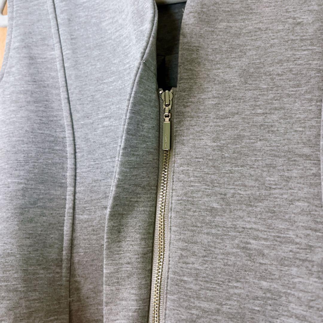 【美品】タックフレアカットベスト グレー アニュアンス