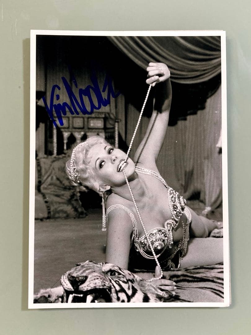 キム・ノヴァク直筆サイン入り2Lサイズ写真…めまい…