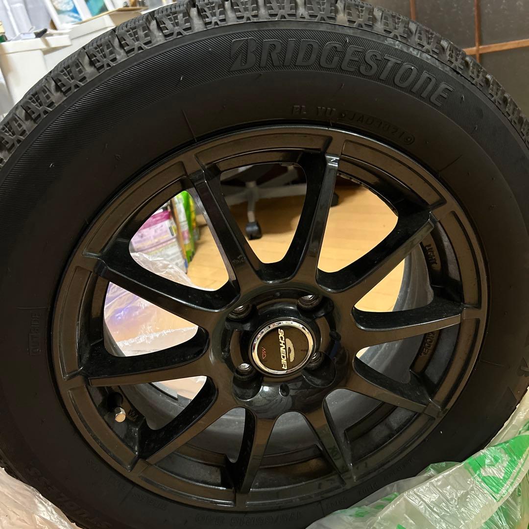 アクア　スタッドレスタイヤ