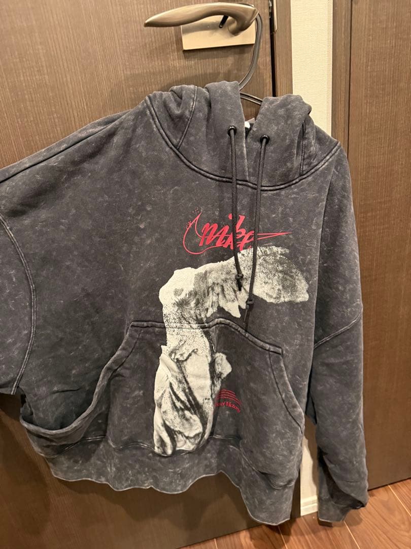 NIKEのパーカー　レディース　M相当 ウォッシュ加工
