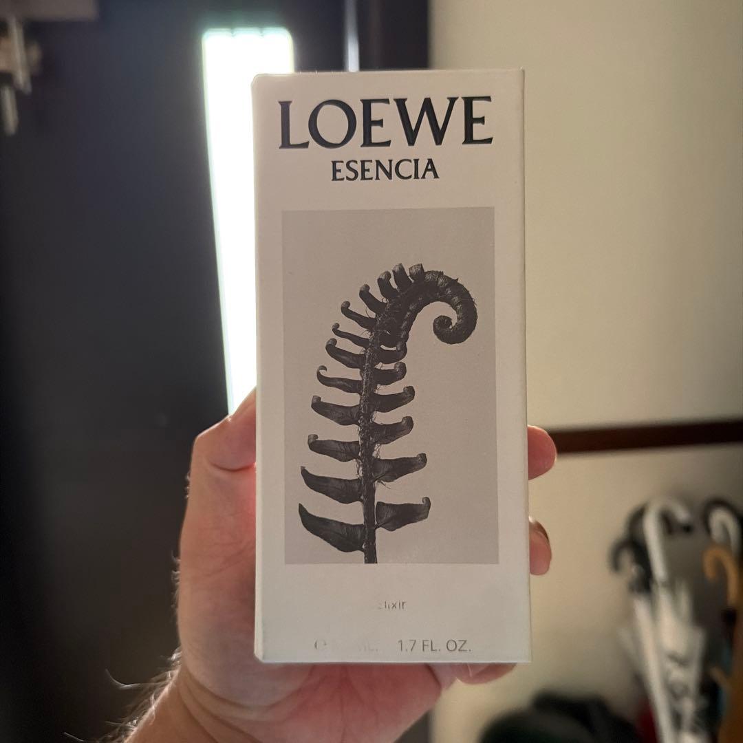 ロエベ　エセンシア　エリクサー　オードパルファム