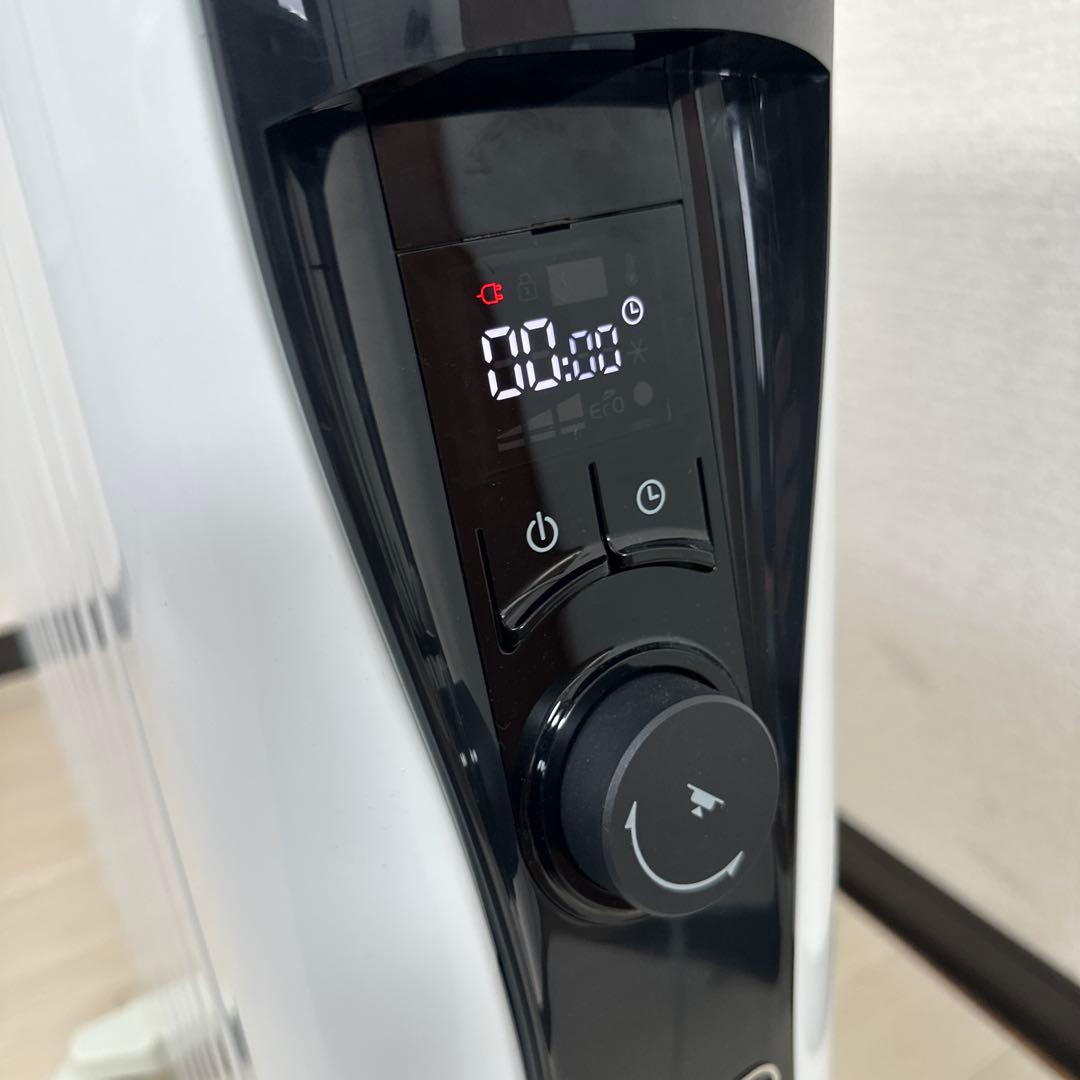 美品 デロンギ オイルヒーター RHJ65L0915 2022年 管理No.i1