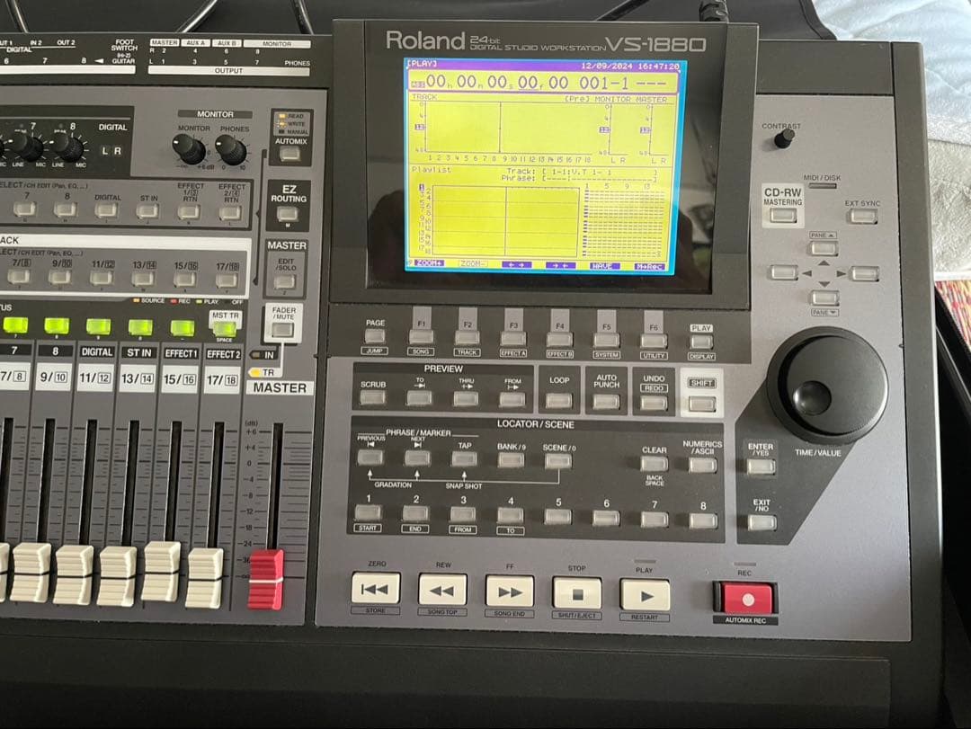 Roland デジタルマルチトラックレコーダー　VS-1880