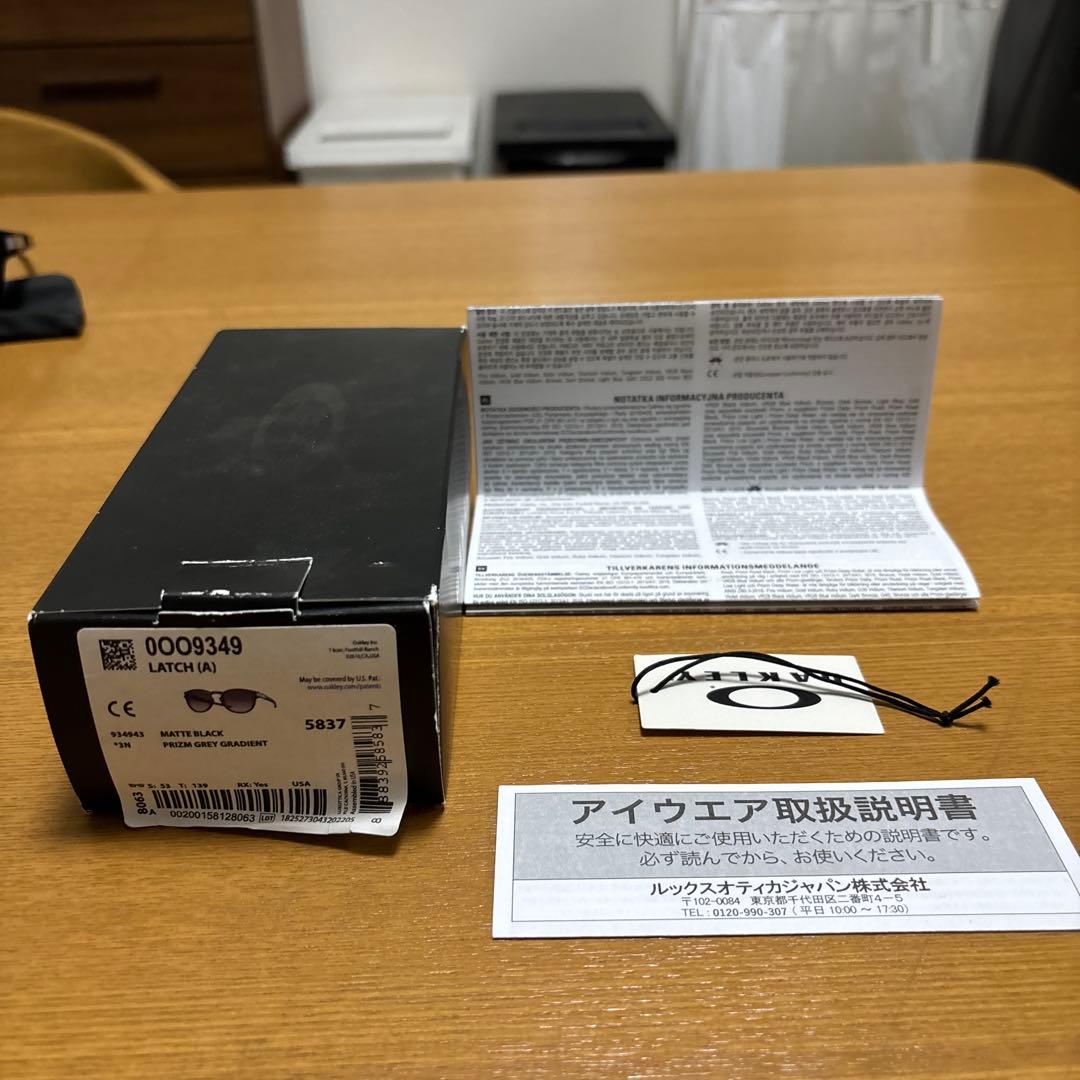 OAKLEY サングラス LATCH