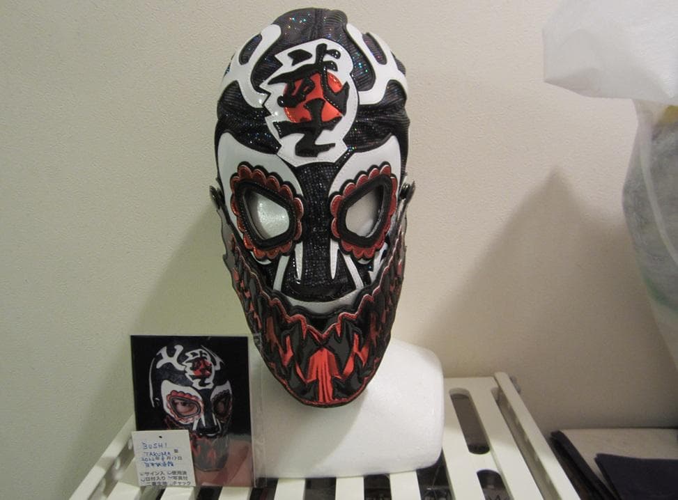 BUSHI 直筆サイン入り実着用オーバーマスク 証明写真付き/新日本プロレス