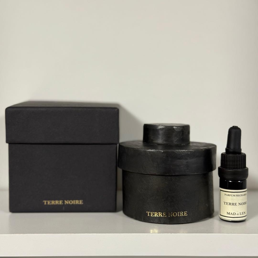 MAD et LEN ミニポットポプリ 溶岩石 TERRE NOIRE