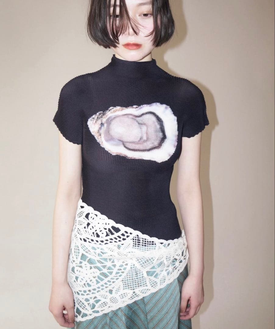 【新品未使用/タグ付き】プリーツプリントトップス musubore