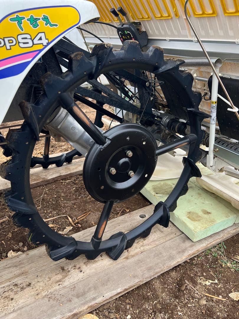 イセキ 田植え機 4条植え　ISEKI さなえPPS4