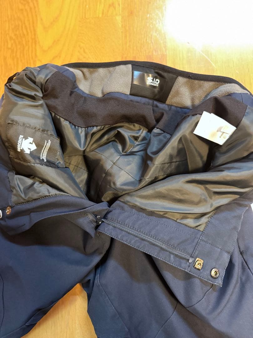 デサント　SIO スキーウェア