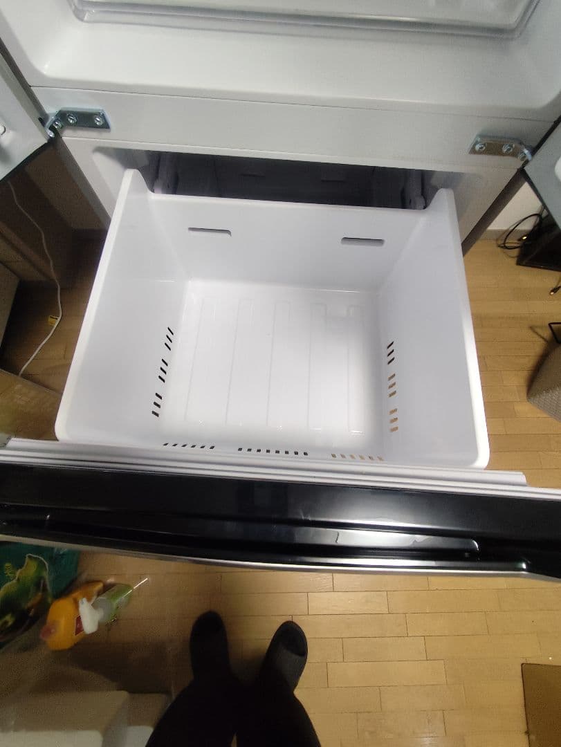 ​【2025年製・美品】アイリスオーヤマ 冷蔵庫 320L IRSN-32B-S