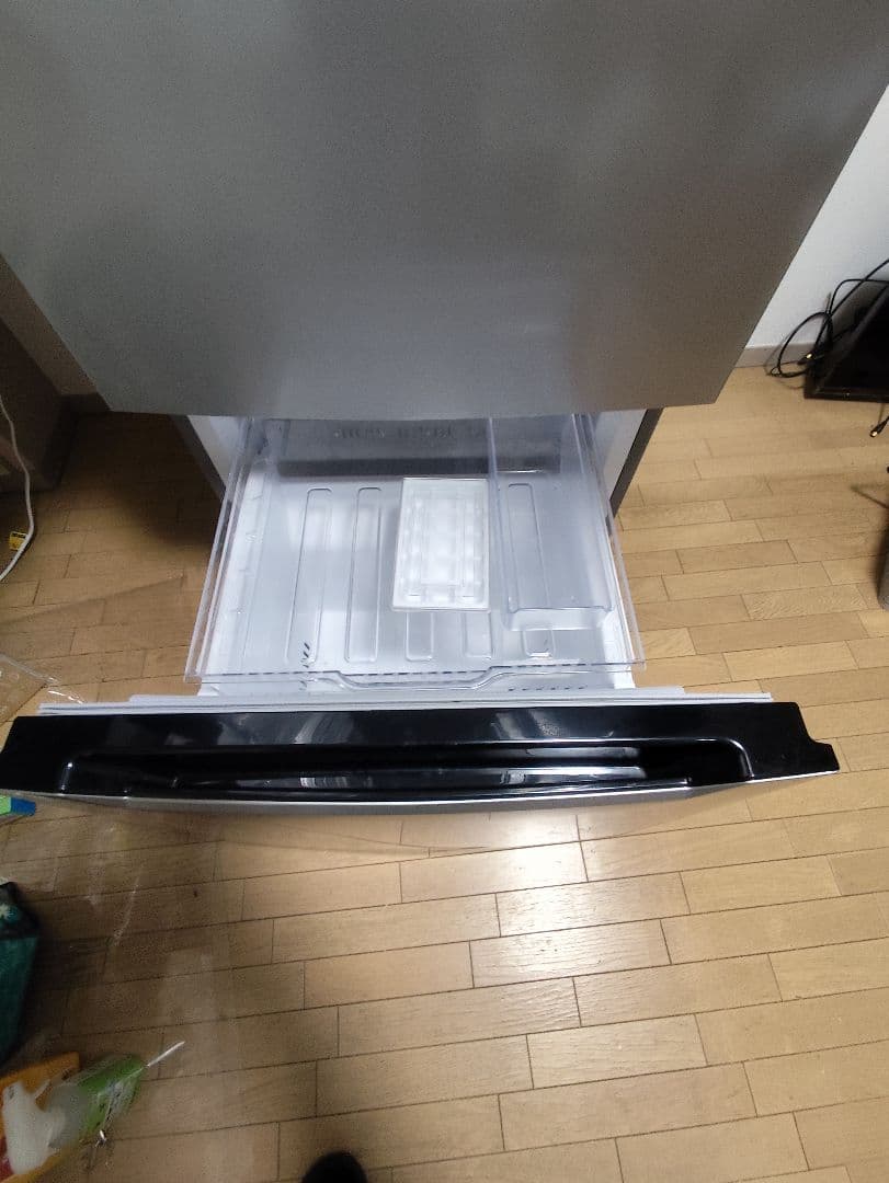 ​【2025年製・美品】アイリスオーヤマ 冷蔵庫 320L IRSN-32B-S