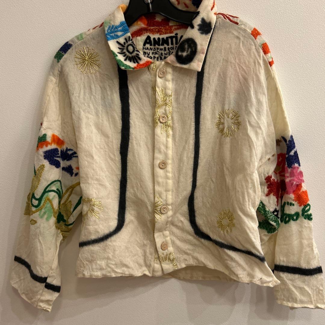 ANNTIAN 刺繍トップス