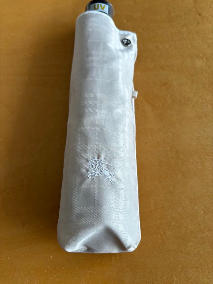 新品未使用❤️バーバリー❤️チェック柄❤️レディース 折りたたみ傘