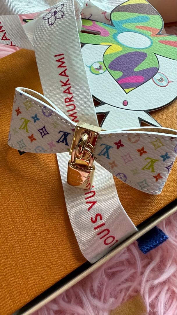 Louis Vuitton 村上隆デザイン リボンヘアアクセサリーバレッタ